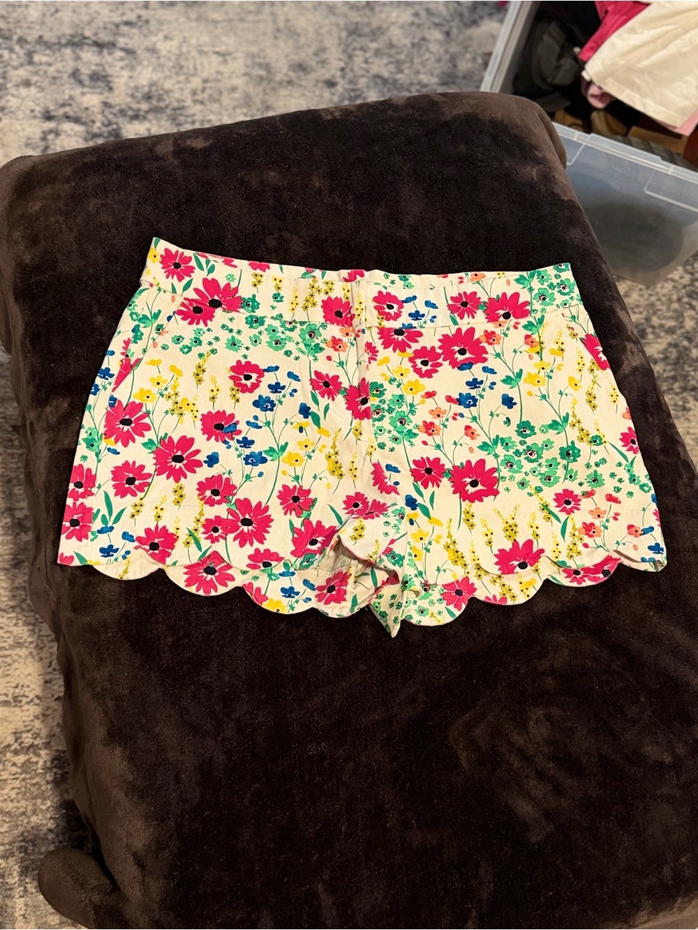 crown & ivy Cream High-Waist Scallop Hem Floral Shorts with Pink, Green & Yellow